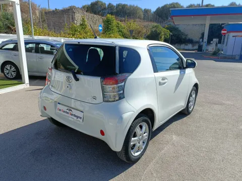Toyota iQ 1.0 - Immagine 5