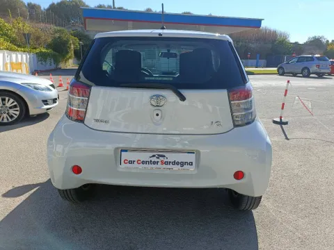 Toyota iQ 1.0 - Immagine 6