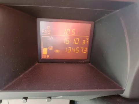 Toyota iQ 1.0 - Immagine 11