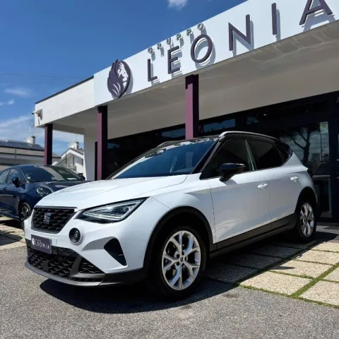 Seat Arona 1.0 ecotsi FR 110cv dsg - Immagine 3