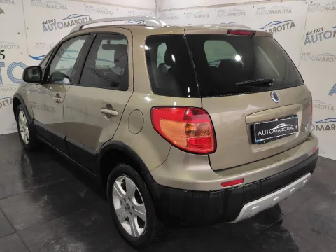 Fiat Sedici 1.9 mjt Dynamic 4x4 120cv - Immagine 7