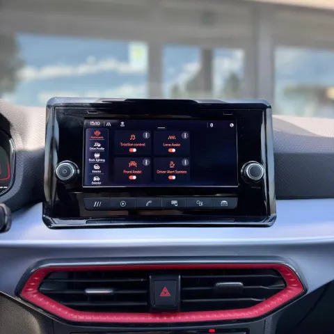 Seat Arona 1.0 ecotsi FR 110cv dsg - Immagine 9