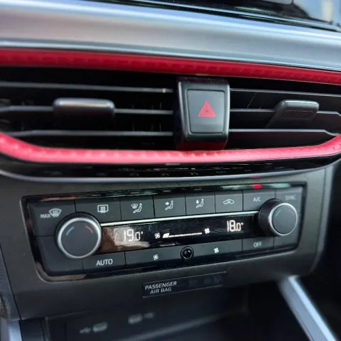 Seat Arona 1.0 ecotsi FR 110cv dsg - Immagine 11