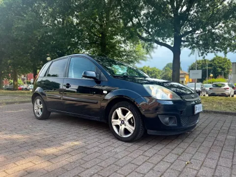 Ford Fiesta 5p 1.2 Ghia - Immagine 2