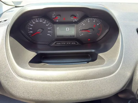 Peugeot Partner Tepee 1.6 bluehdi Active 75cv - Immagine 10