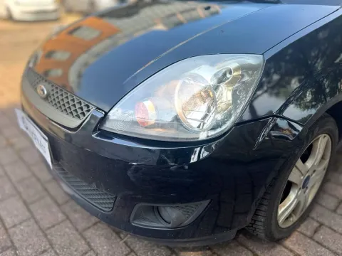 Ford Fiesta 5p 1.2 Ghia - Immagine 9