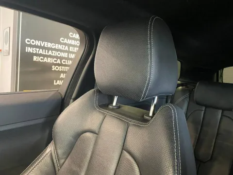 Land Rover Range Rover Evoque 3p 2.0 si4 Prestige auto 9m - Immagine 22