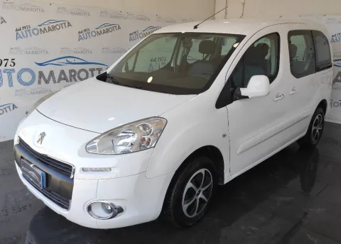 Peugeot Partner Tepee 1.6 bluehdi Active 100cv - Immagine 1