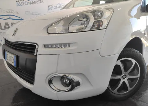 Peugeot Partner Tepee 1.6 bluehdi Active 100cv - Immagine 2