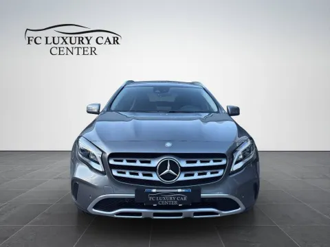 Mercedes GLA 200 d Sport 4matic auto - Immagine 2