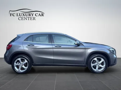 Mercedes GLA 200 d Sport 4matic auto - Immagine 5