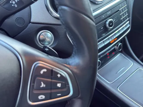 Mercedes GLA 200 d Sport 4matic auto - Immagine 15