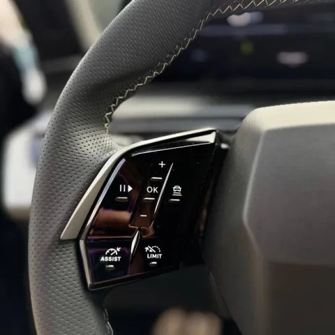 Peugeot 3008 1.2 hybrid GT 145cv e-dcs6 - Immagine 13