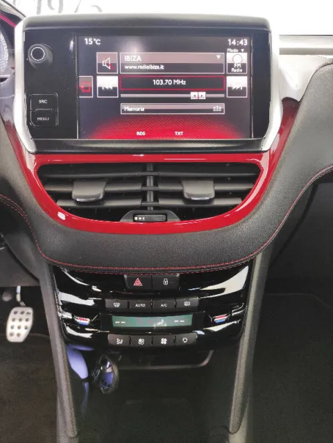 Peugeot 208 3p 1.6 thp 16v Gti 200cv - Immagine 14