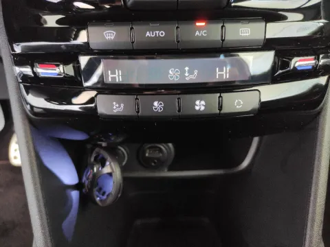 Peugeot 208 3p 1.6 thp 16v Gti 200cv - Immagine 15
