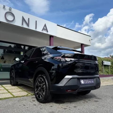Peugeot 3008 1.2 hybrid GT 145cv e-dcs6 - Immagine 4