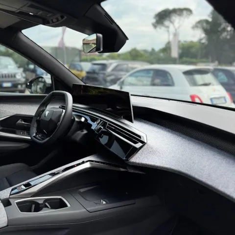 Peugeot 3008 1.2 hybrid GT 145cv e-dcs6 - Immagine 16