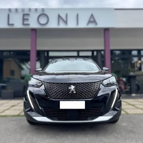 Peugeot 2008 1.2 puretech Allure s&s 100cv - Immagine 2