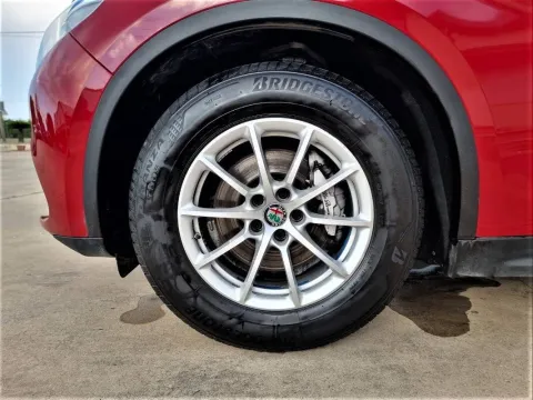 Alfa Romeo Stelvio 2.2 t Business rwd 160cv auto my19 - Immagine 10