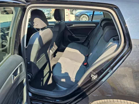 Volkswagen Golf 5p 1.6 tdi Comfortline Business - Immagine 14