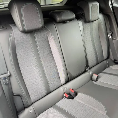 Peugeot 2008 1.2 puretech Allure s&s 100cv - Immagine 16
