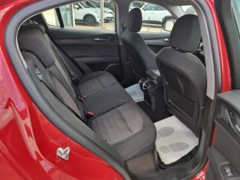 Alfa Romeo Stelvio 2.2 t Business rwd 160cv auto my19 - Immagine 14