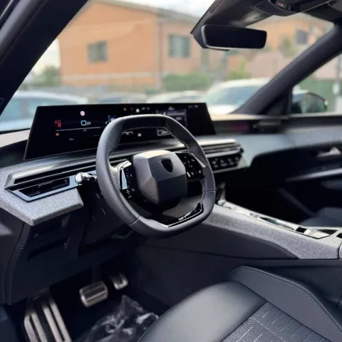 Peugeot 5008 1.2 hybrid GT 145cv e-dcs6 - Immagine 7