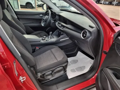 Alfa Romeo Stelvio 2.2 t Business rwd 160cv auto my19 - Immagine 15
