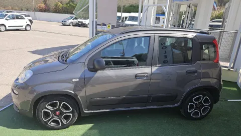 Fiat Panda 1.0 firefly hybrid City Life s&s 70cv 5p.ti - Immagine 4