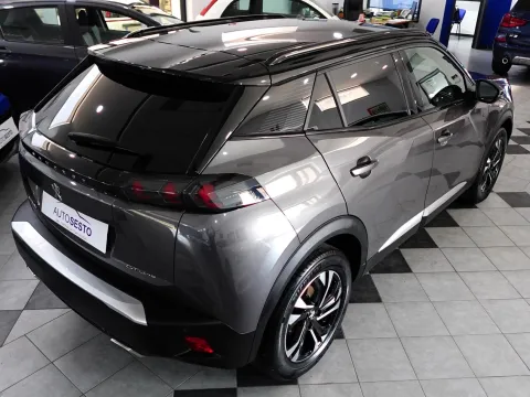 Peugeot 2008 1.2 puretech GT Line s&s 130cv - Immagine 8