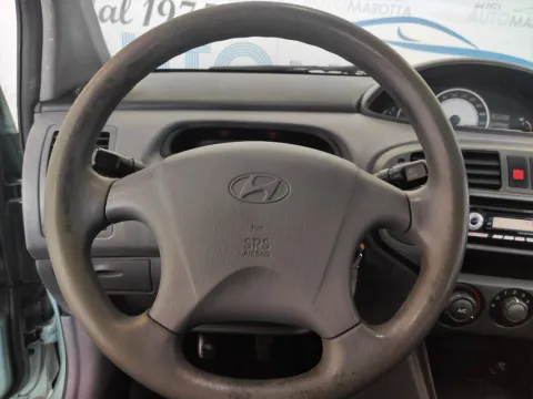 Hyundai Matrix 1.5 crdi vgt Active - Immagine 11