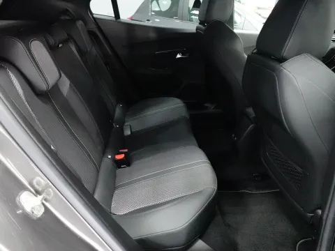 Peugeot 2008 1.2 puretech GT Line s&s 130cv - Immagine 31