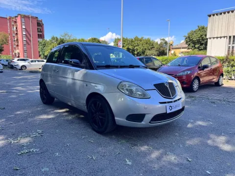 Lancia Ypsilon 1.2 8v ModaMilano - Immagine 3