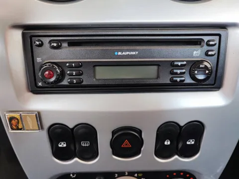 Dacia Sandero 1.4 8v Gpl - Immagine 10