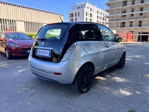 Lancia Ypsilon 1.2 8v ModaMilano - Immagine 5