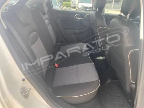 Fiat 500X 1.3 mjt Business 4x2 95cv - Immagine 18