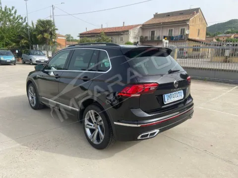Volkswagen Tiguan 2.0 tdi R-Line 150cv dsg - Immagine 6
