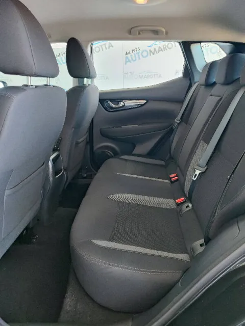 Nissan Qashqai 1.5 dci Business 115cv dct - Immagine 18