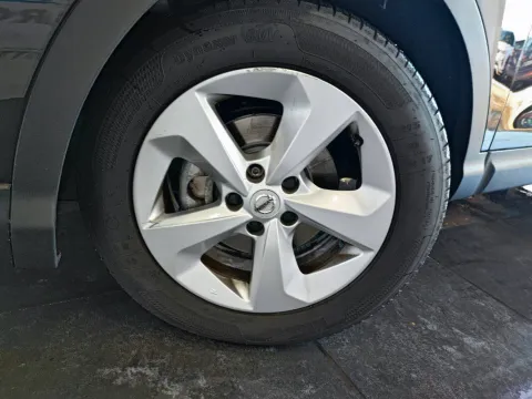 Nissan Qashqai 1.5 dci Business 115cv dct - Immagine 20