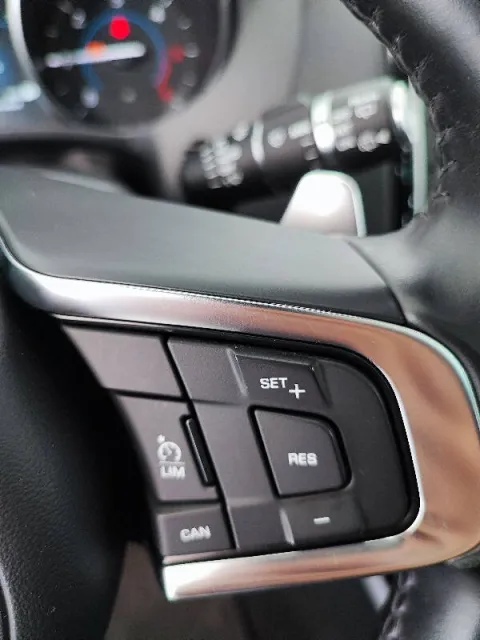 Jaguar F-Pace 2.0d i4 R-Sport 180cv auto my18 - Immagine 15