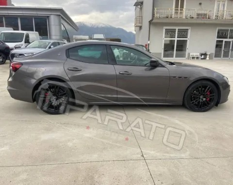 Maserati Ghibli 3.0 V6 Gransport 275cv auto - Immagine 8