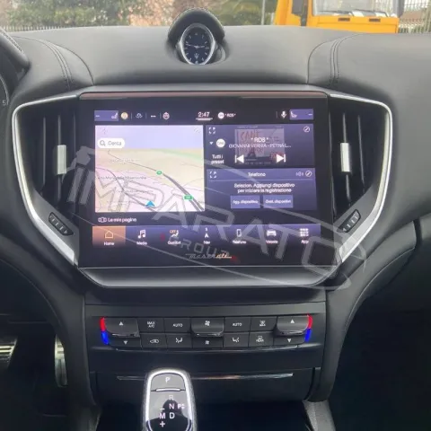 Maserati Ghibli 3.0 V6 Gransport 275cv auto - Immagine 17