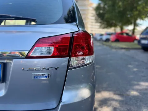 Subaru Legacy SW 2.0d Trend (va) 6mt - Immagine 10
