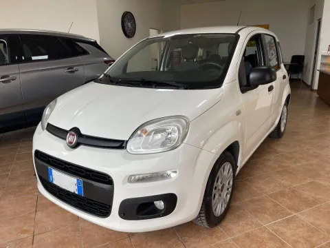 Fiat Panda 1.3 mjt 16v Easy s&s 95cv - Immagine 2