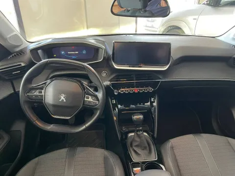 Peugeot 208 1.2 puretech GT Pack s&s 100cv - Immagine 2