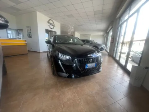 Peugeot 208 1.2 puretech GT Pack s&s 100cv - Immagine 4