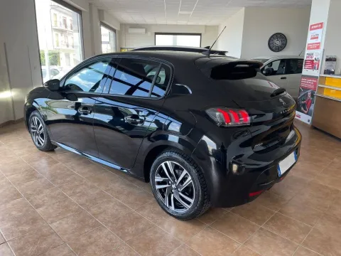 Peugeot 208 1.2 puretech GT Pack s&s 100cv - Immagine 6