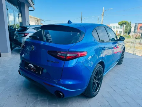 Alfa Romeo Stelvio 2.2 t Veloce Q4 210cv auto - Immagine 6