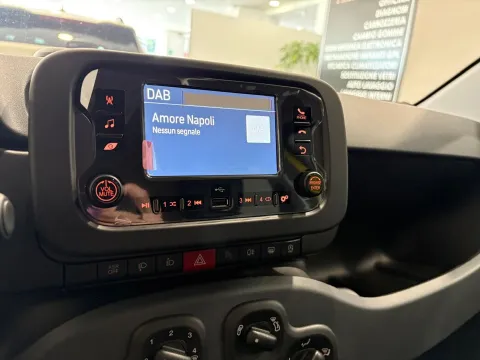 Fiat Panda 1.0 firefly hybrid s&s 70cv - Immagine 12