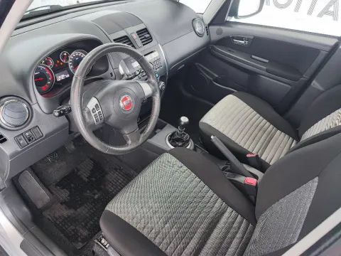 Fiat Sedici 2.0 mjt Emotion 4x4 135cv - Immagine 11